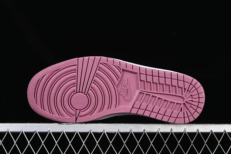 All categories Air Jordan Jordan series basketball shoes Air Jordan 1 Low Z version Air Jordan 1 Low SE "Red Bean" AJ1 Joe 1 bean paste purple low-top cultural casual sneakers FB9907-001